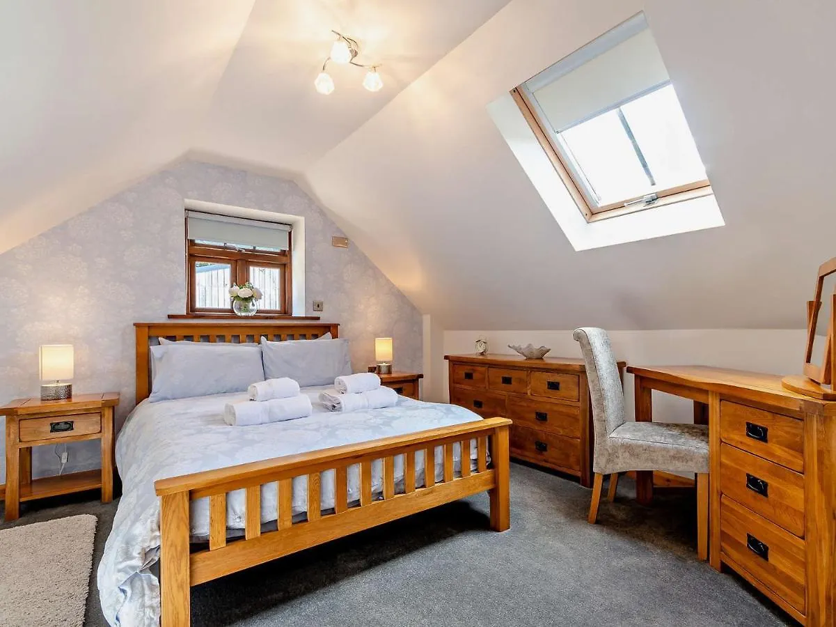 2 Bed In Osmotherley 64413 Holiday home